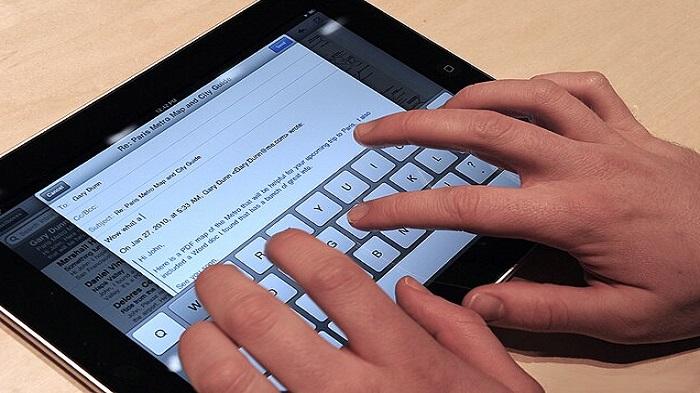 Cara Menampilkan Keyboard di Layar Windows 10 dan Windows 11 Mudah dan Cepat