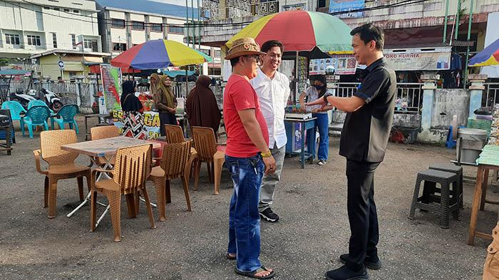 Tindaklanjuti Keluhan PKL, Ketua DPRD Langsung Turun ke Pusat Kuliner Pasar Raya Sintang