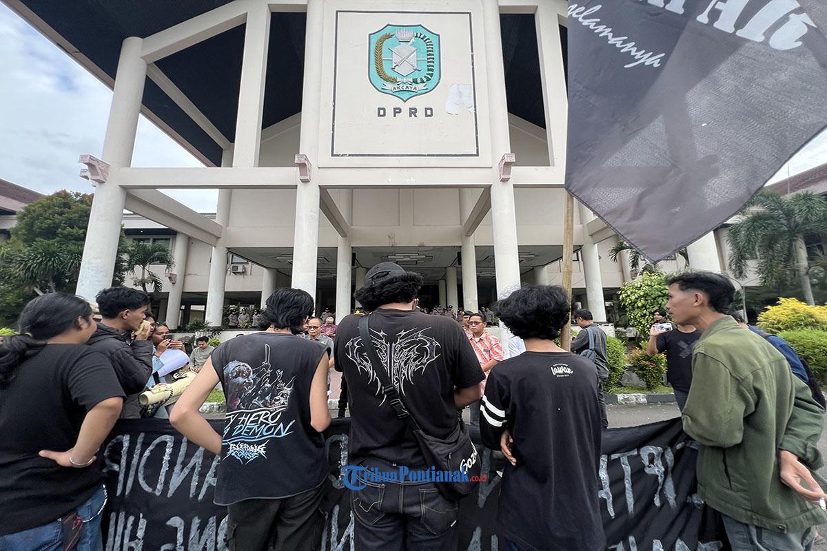GELAR-AKSI-Solidaritas-Mahasiswa-dan-Pemud.jpg