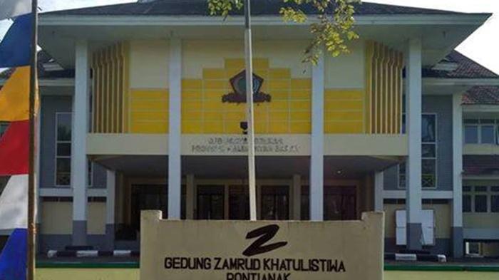Gedung-Zamrud-Partai-Golkar-yang-berada-di-Jalan-Ahmad-Yani-Pontianak.jpg