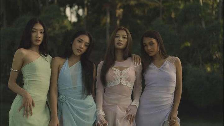 Grup-No-Na-yang-beranggotakan-Christy-Gardena-Baila-Fauri-Esther-Geraldine-dan-Shafza-Adesya.jpg