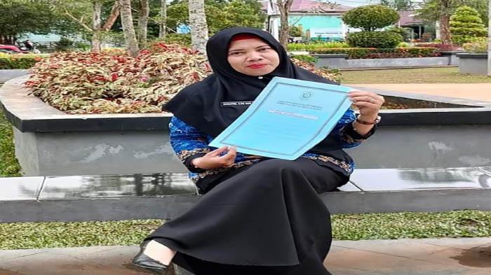 Belasan Tahun Sebagai Guru Honorer, Kiprah Zuratmi Rintis TK Permata Galing