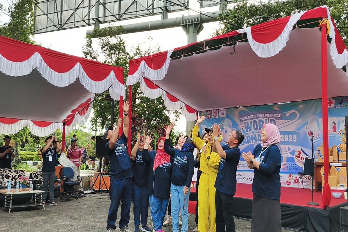 HARI-APOTEKER-SEDUNIA345w.jpg