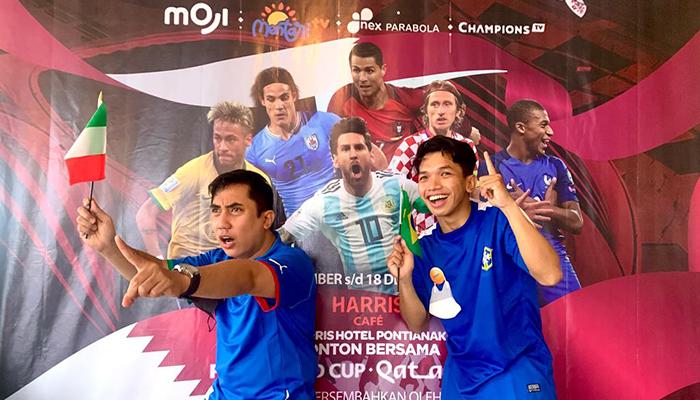 HARRIS-Hotel-Pontianak-ikut-meramaikan-hobi-para-penggila-bola-dengan.jpg