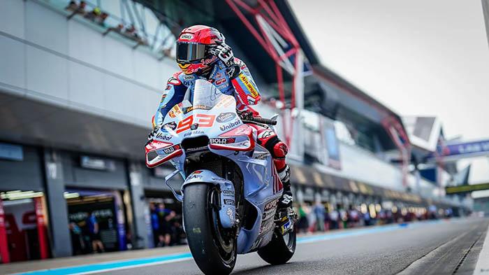 HASIL-Sprint-Race-MotoGP-Inggris-2024-Hari-Ini-Peluang-Marc-Marquez-Geser-Posisi-Francesco-Bagnaia.jpg