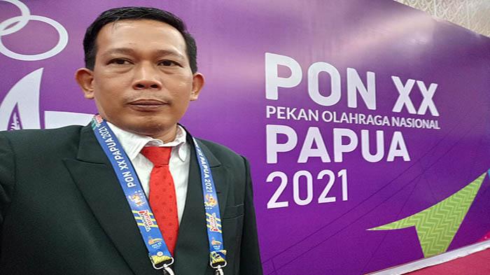 Hamdani-Saat-Menjadi-Wasit-PON-XX-di-Papua-tahun-2021-sdf-sdfds.jpg