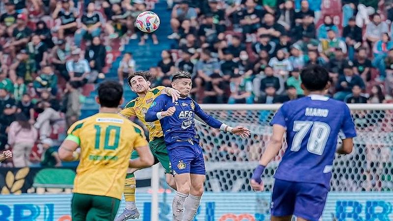 Hasil-Persik-Vs-Persebaya-Sah-Tetapkan-Persib-Juara-Liga-1-2025-Maung-Bandung-Back-to-Back-Kampiun.jpg