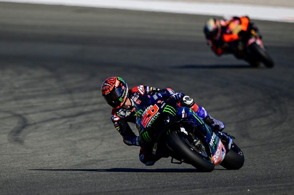 Hasil-Test-MotoGP-Sepang-2023-Hari-ke-2-Final-Motor-Yamaha-Tercepat-hingga-Aksi-Unik-Dani-Pedrosa.jpg