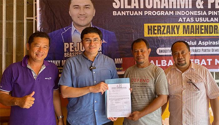 Herzaky Tekankan Pendidikan Tingkatkan Kualitas Sosial dan Ekonomi Masyarakat Kalbar