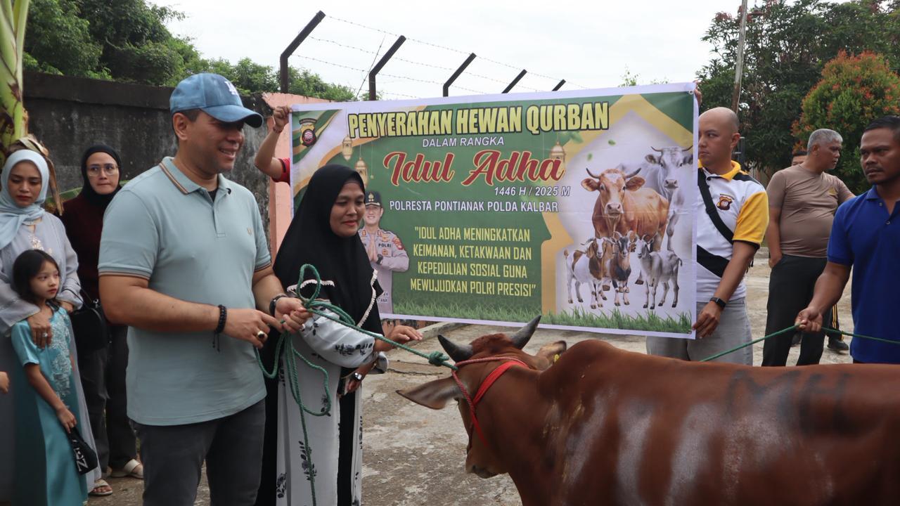 Peringati Hari Raya Idul Adha, Polresta Pontianak Lakukan Penyembelihan dan Penyaluran Hewan Qurban