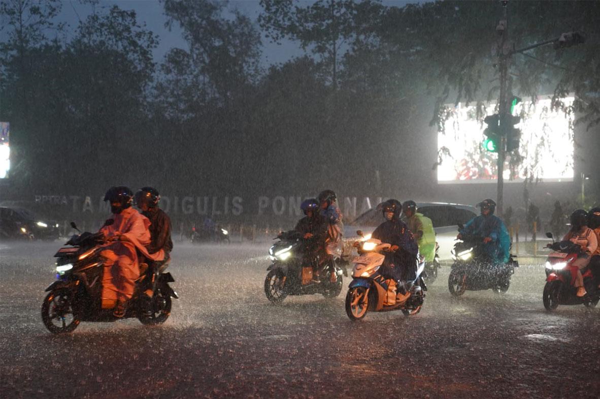 Hujan-Lebat0304.jpg