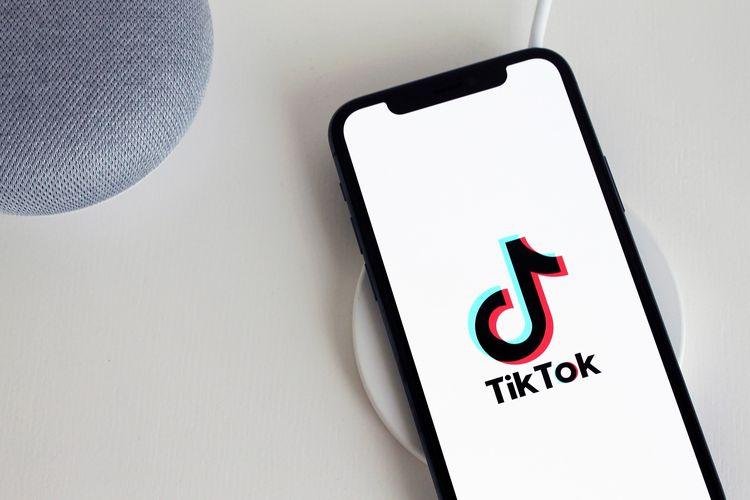 Ilustrasi-TikTok-Negara-Inggris-Raya-melarang-Hp-Pemerintah-instal-Aplikasi-TikTok.jpg
