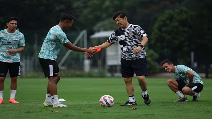 PREDIKSI Hasil Laga Grup F Kualifikasi Piala Dunia 2026 Indonesia vs Irak, Thom Haye Yakin Menang!