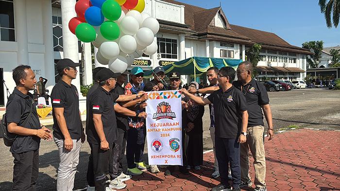 Pj Bupati Mempawah Buka Kejuaraan Antar Kampung Kemenpora Tahun 2024