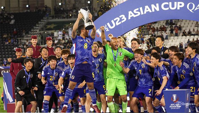 Jepang-merayakannya-saat-gelandang-Jepang35342.jpg