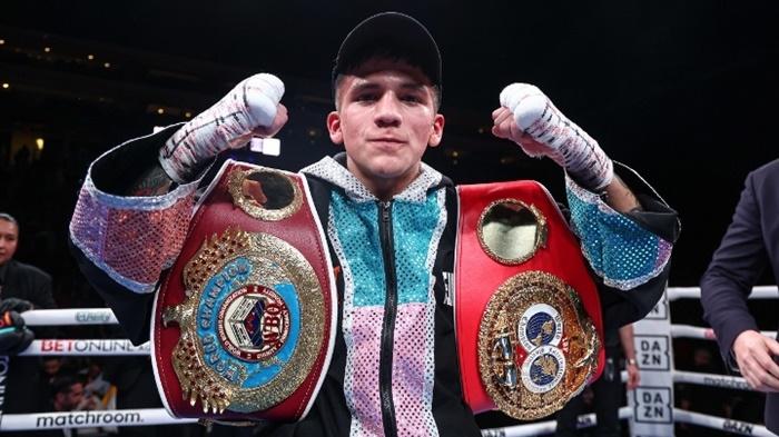 Jesse-Rodriguez-pemegang-gelar-IBF-dan-WBO-dikelas-terbang-Tinju-Dunia.jpg