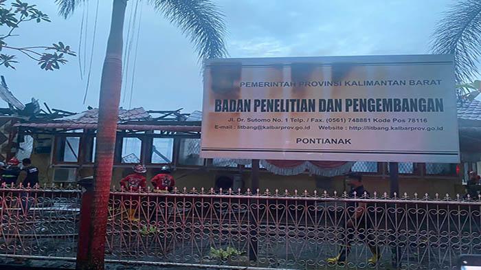 Kantor Balitbang Kalbar Terbakar, Harisson Duga Penyebab Kebakaran Akibat Korsleting Listrik