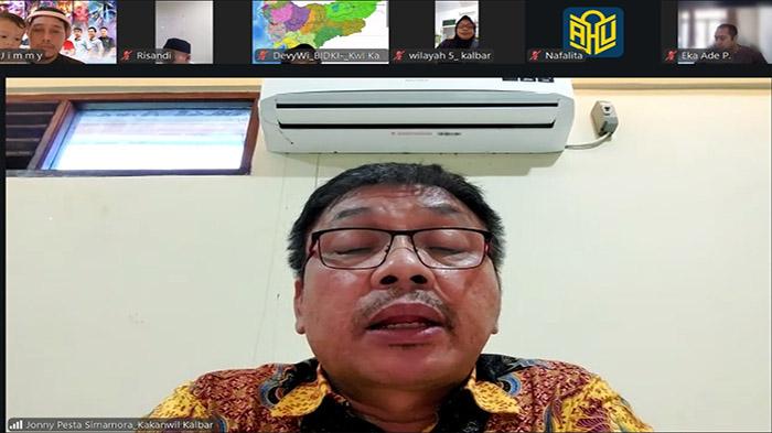 Kantor-Wilayah-Kementerian-Hukum-Kalimantan-Barat-menggelar-apel-sore-jajaran-pegawai.jpg