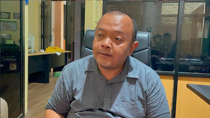 Kasi-Pidsus-Kejaksaan-Negeri-Singkawang-Eriksa-Ricardo-235.jpg