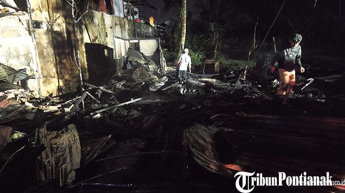 Sejumlah Bangunan Paris II Pontianak Terbakar, Pemilik Ungkap Diduga Api Dari Konsleting Listrik