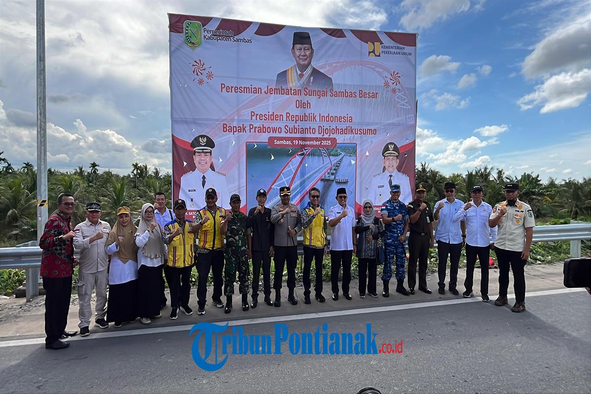 Kecamatan-Tebas-Kabupaten-Sambas-Peresmian-JSSB.jpg