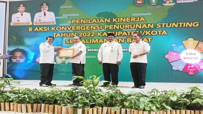 Sukses Turunkan Stunting di 2022, Sintang, Pontianak dan Sambas Raih Penghargaan