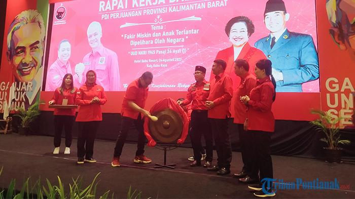 Rakerda III PDIP Kalbar, Lasarus Sampaikan Update Pembangunan Kantor DPC-DPP hingga Pesan ke Anggota