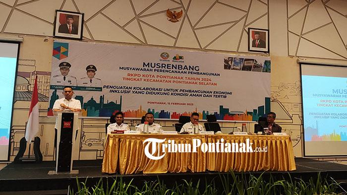Ketua-DPRD-Kota-Pontianak-Satarudin-saat435ewfsd.jpg