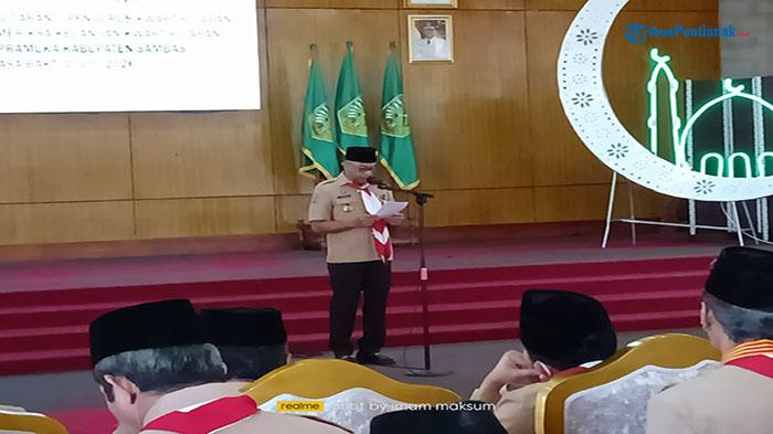 Ketua Kwarda Kalbar Lantik Majelis Pembimbing Cabang dan Pengurus Kwarcab Sambas