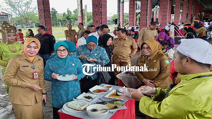 Festival Kuliner dan Gelar Sanggar Kesenian, SMKN 5 Pontianak Suguhkan Makanan Khas Sambas