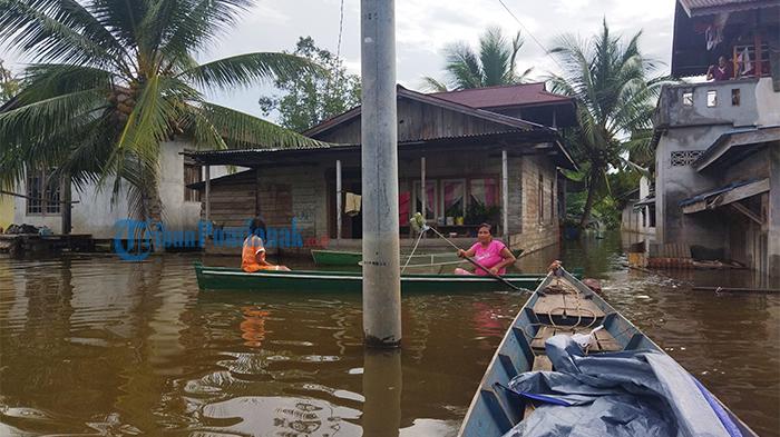 Kondisi-banjir-di-Rt1Rw1-Desa-Mungguk-Kecamatan-Sekadau-Hilir.jpg