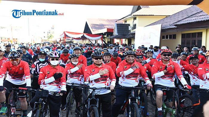 Sambut Hari Bhayangkara Ke-76, Danlantamal XII Turut Serta Gowes Bersama Forkopimda Kalbar