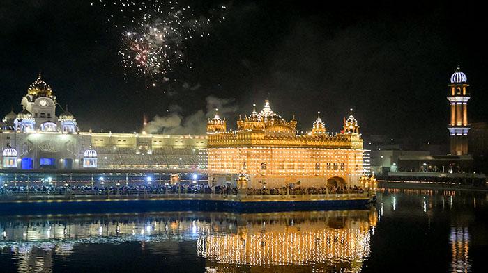 Link Twibbon Tahun Baru 2024 Gratis Download untuk Pesan Gambar Ucapan Happy New Year Greetings