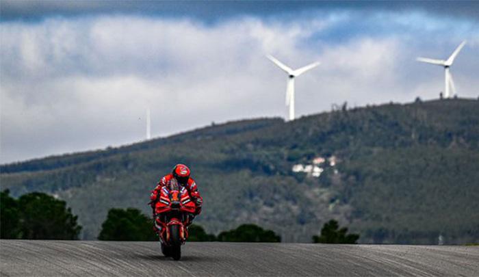 Live-Hasil-Latihan-Bebas-MotoGP-Portugal-2024-Hasil-FP1-FP2-FP3-Moto2-Moto3-Dominasi-Pecco-Bagnaia.jpg