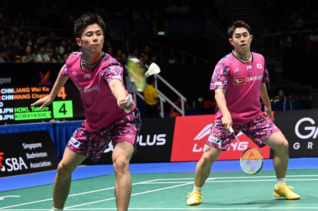 Livescore-Badminton-Singapore-Open-Super-750-2023-Final-Liang-Wei-KengWang-Chan-Vs-HokiKobayashi.jpg