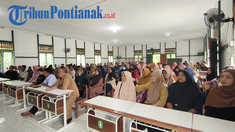 Amru Chanwari Ajak Wali Murid Ikut Awasi Program Makan Bergizi Gratis di Kayong Utara