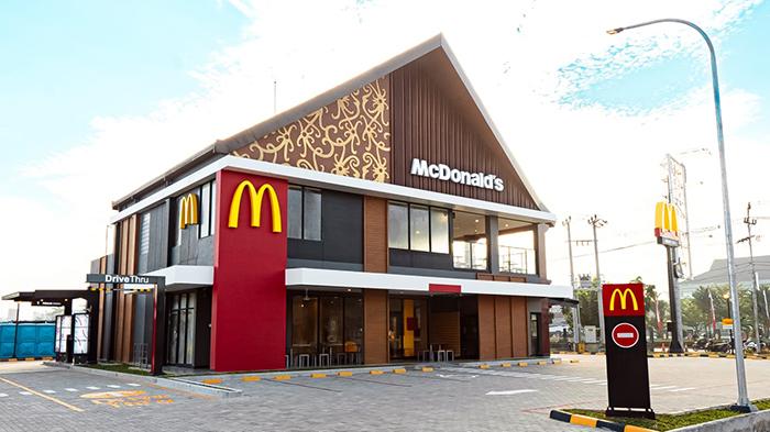McDonalds-Indonesia-Cabang-Kubu-Raya-di-Jl-Major-Alianyang.jpg