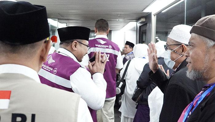 Menag-RI-saat-melepas-keberangkatan-Jemaah6333.jpg