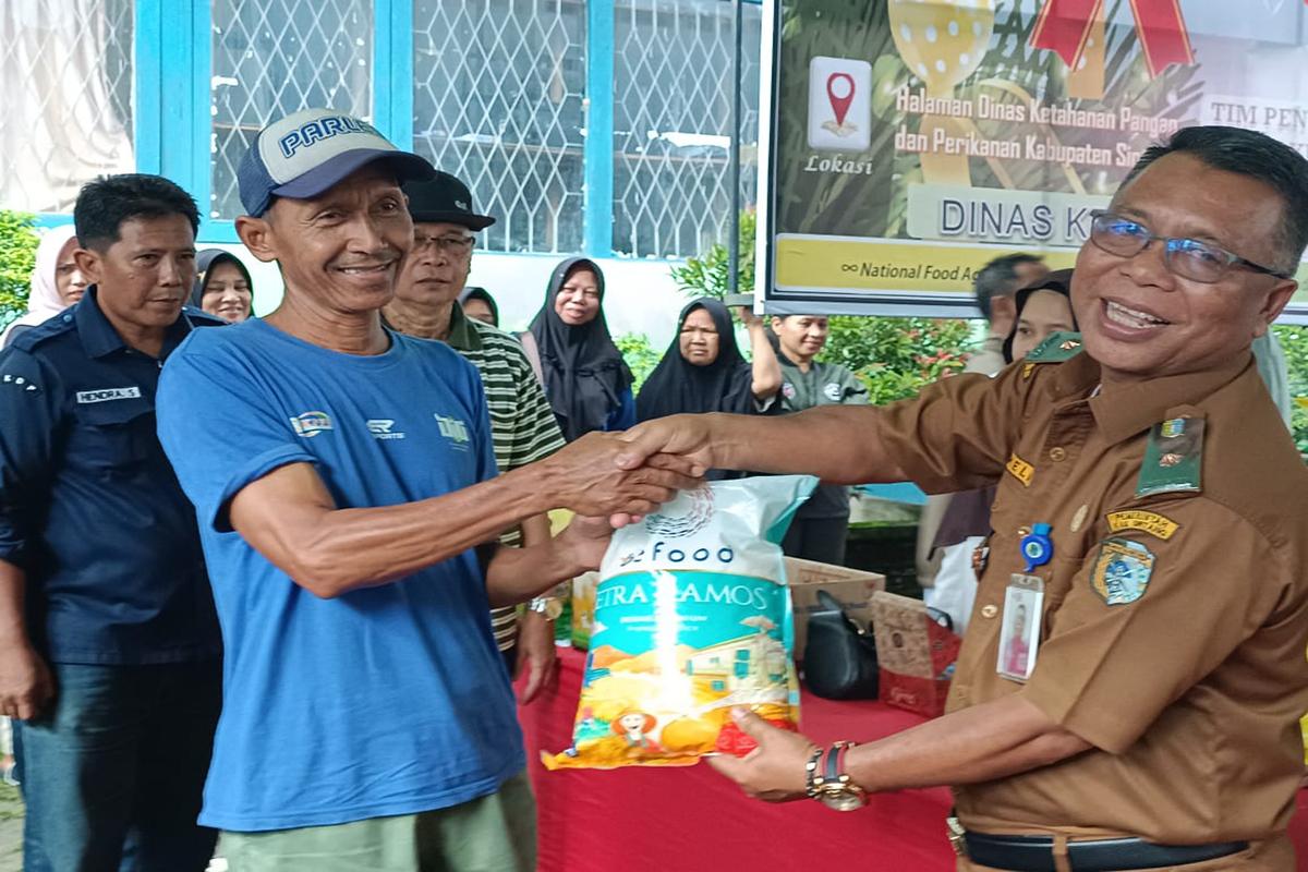 Bantu Masyarakat Hadapi Nataru, Pemkab Sintang Gelar GPM Selama Dua Hari Jual Empat Komoditas Pangan