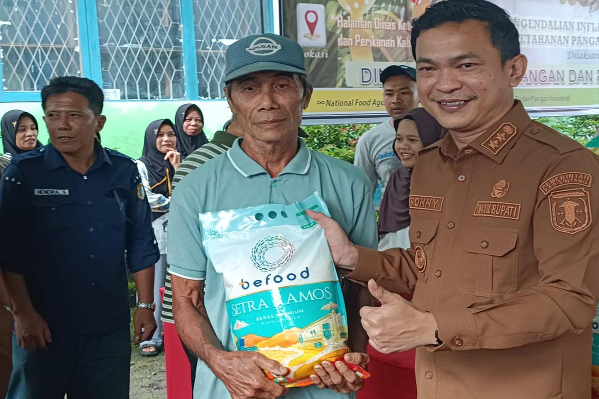 Wakil Bupati Sintang: Jangan Panik, Stok Sembako Aman Hadapi Natal dan Tahun Baru