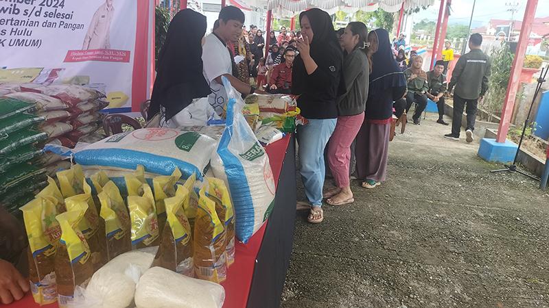 Pasar-murah-sembako-yang-dilaksanaka2354.jpg