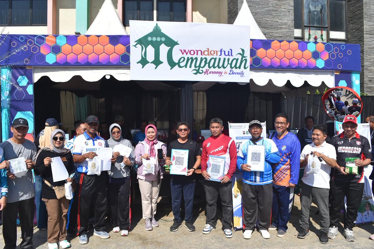 Pemkab Mempawah Gelar Senam OPD dan Luncurkan Pekan Panutan Pajak 2026 - Tribunpontianak.co.id