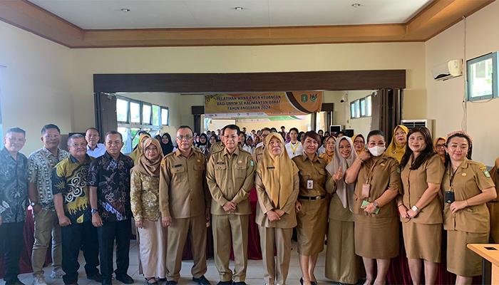 Diskop UKM Kalbar Dorong Pelaku UMKM Mahir Promosi Digital Marketing