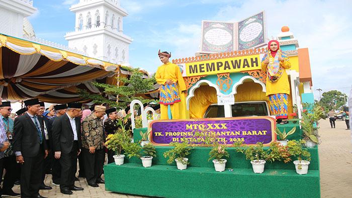 Pelepasan-dilakukan-Sutarmidji-dengan-didampingi-Wakil-Bupati-Ketapang234wedf.jpg