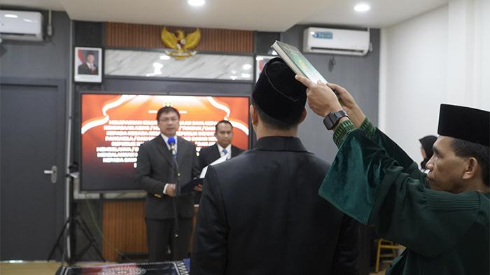 Kementerian Hukum Kalimantan Barat Ambil Sumpah Pewarganegaraan Muhammad Luqman sebagai WNI - Tribunpontianak.co.id