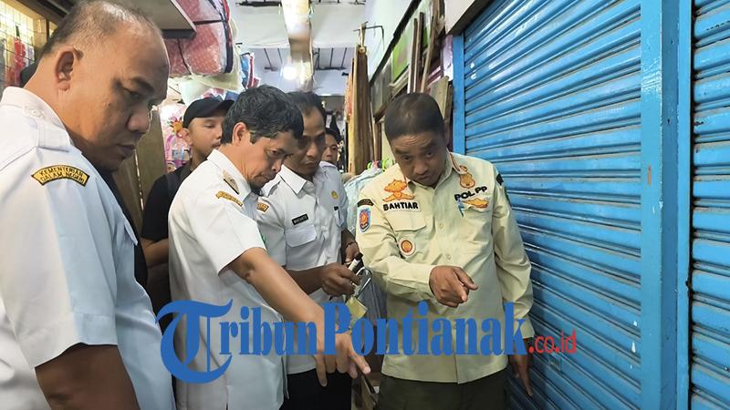 Sudah Diberi SP, Diskumdag Pontianak Lakukan Penertiban di Pasar Kapuas Indah