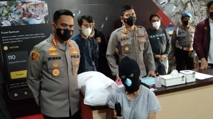 Perempuan-berinisial-RS-yang-diduga-pelaku-pembunuh-anak-kandung.jpg