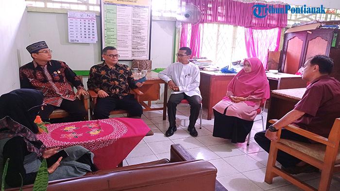 Pihak-Sekolah-Dasar-SD-dan-SMP-Muhammadiyah-3-Pontianak-r23rqewsa.jpg