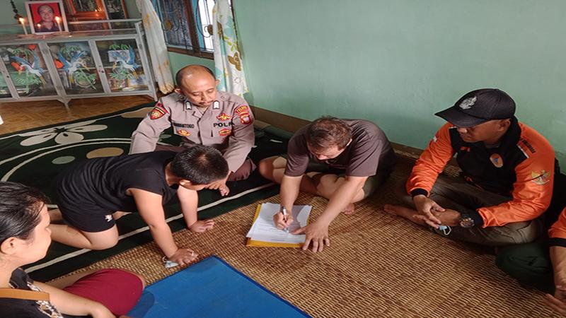 Pria di Mempawah Hulu Landak Hilang Selama Dua Hari, Ditemukan Sudah Mengapung di Sungai