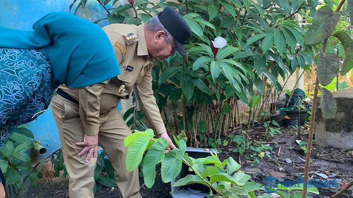 Harisson Warning Kepsek se-Kalbar untuk Basmi Sarang Nyamuk di Lingkungan Sekolah